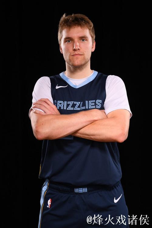 斯潘塞砍下生涯新高27分,快船沦为背景 斯潘塞砍下生涯新高27分,快船沦为背景